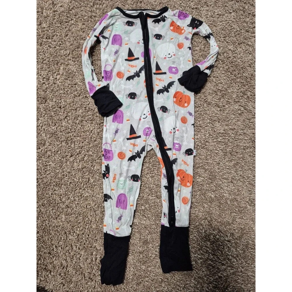 Little sleepies trick or treat zippy Halloween size 6-12M